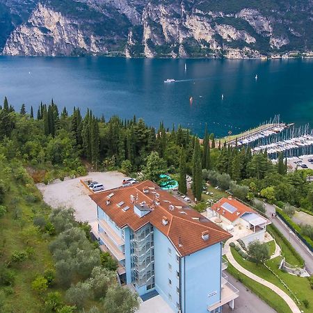 Residence Marina ريفا ديل غاردا المظهر الخارجي الصورة