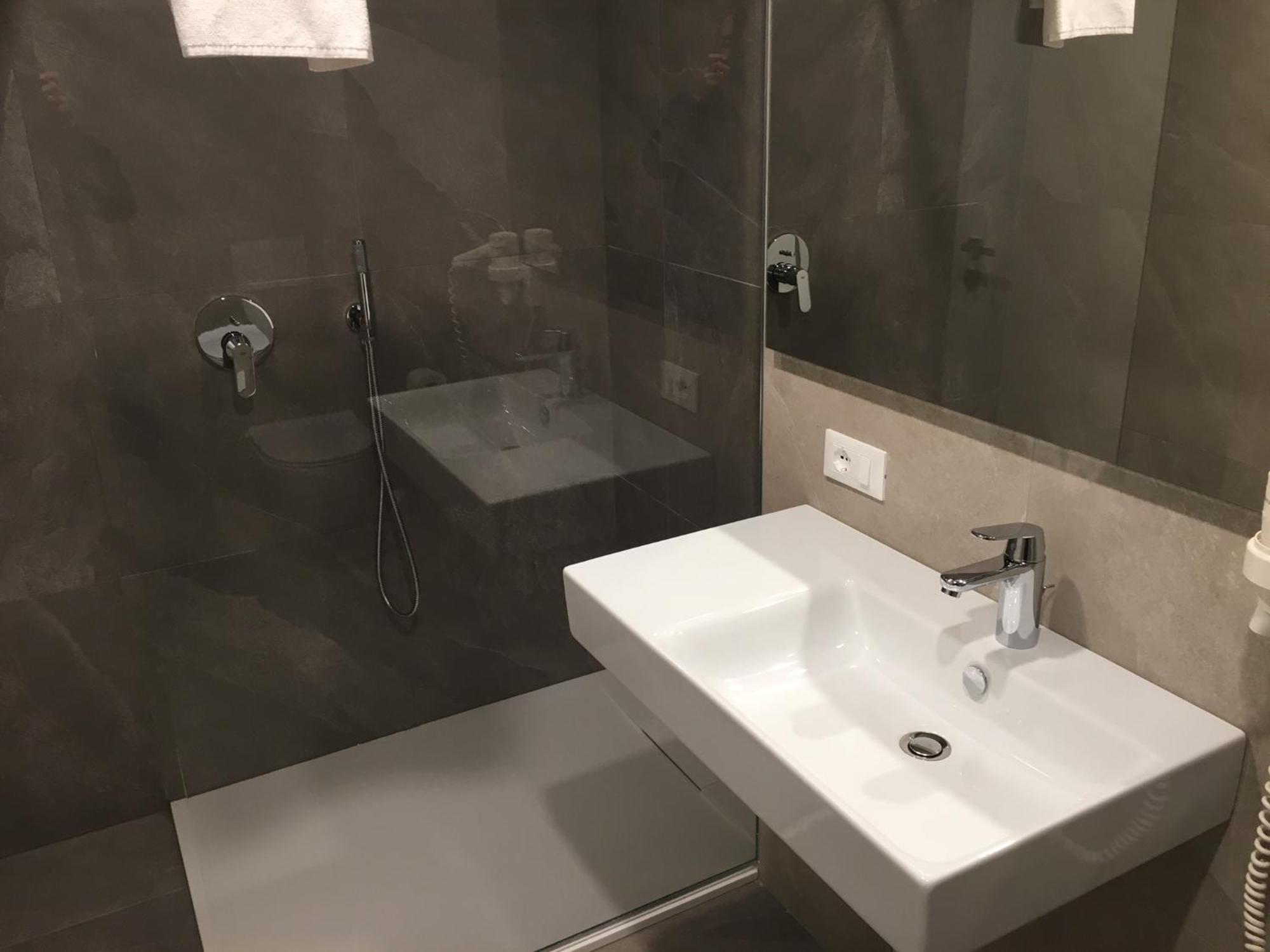 Residence Marina ريفا ديل غاردا المظهر الخارجي الصورة