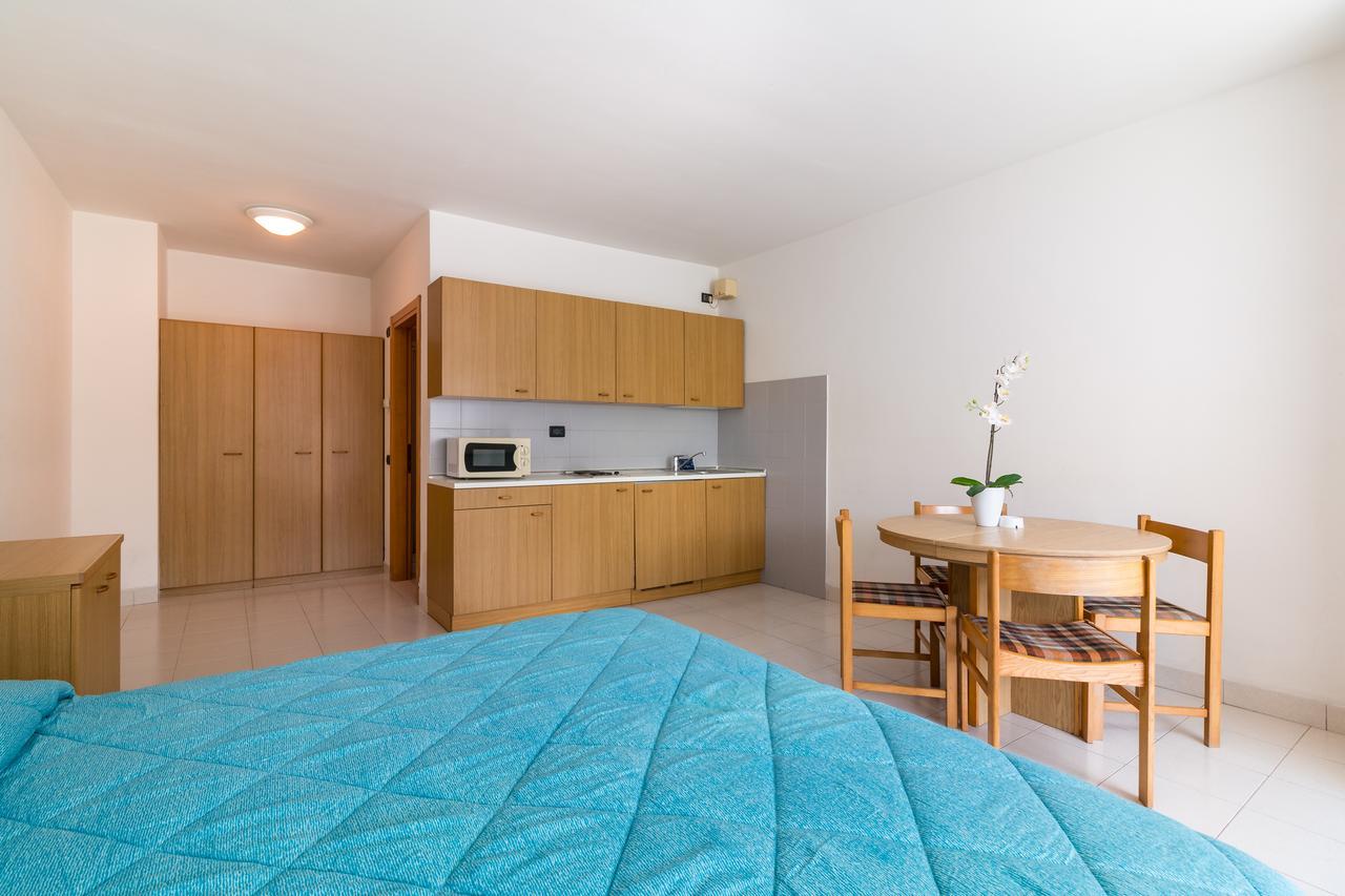 Residence Marina ريفا ديل غاردا المظهر الخارجي الصورة