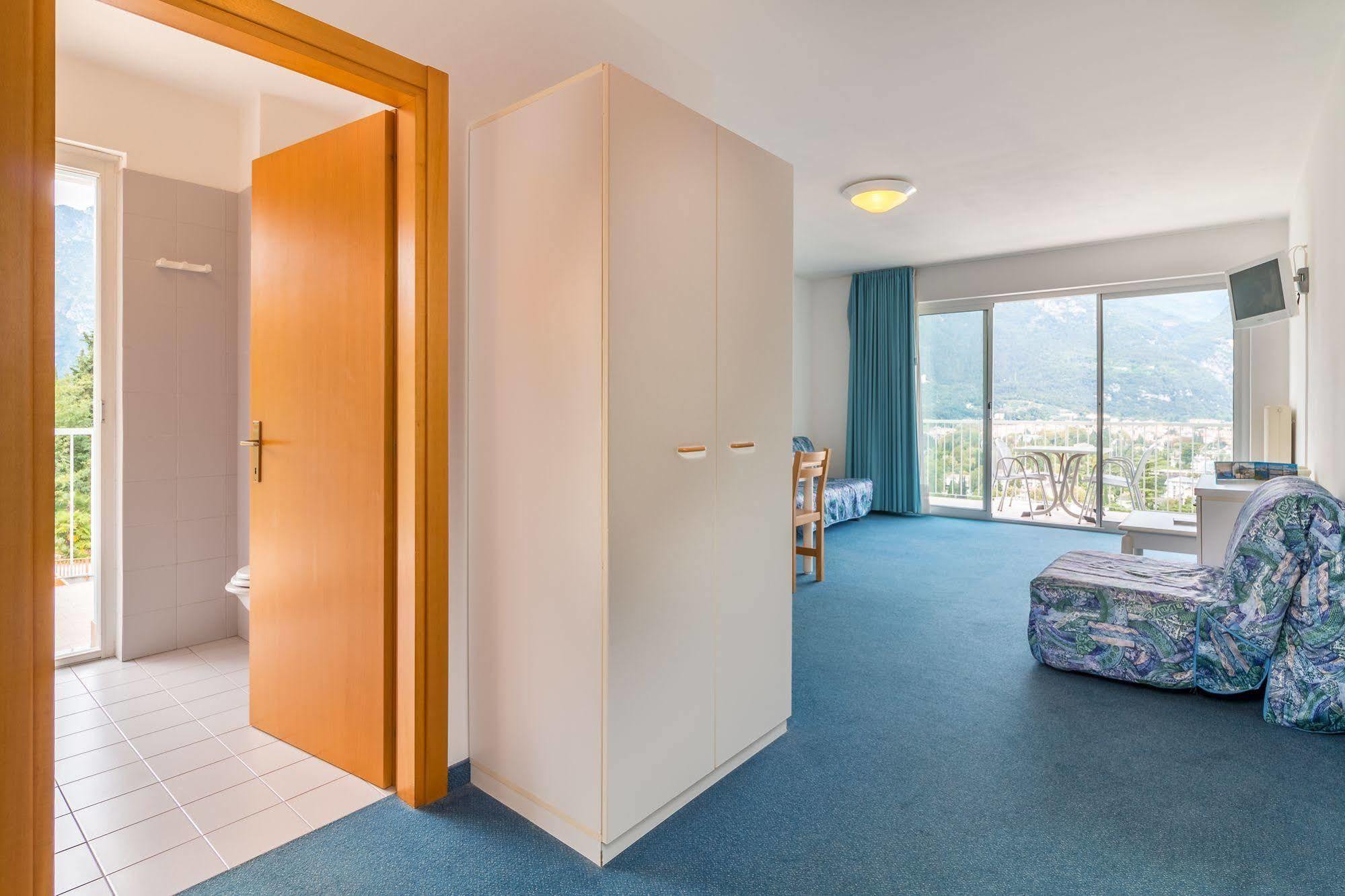 Residence Marina ريفا ديل غاردا المظهر الخارجي الصورة