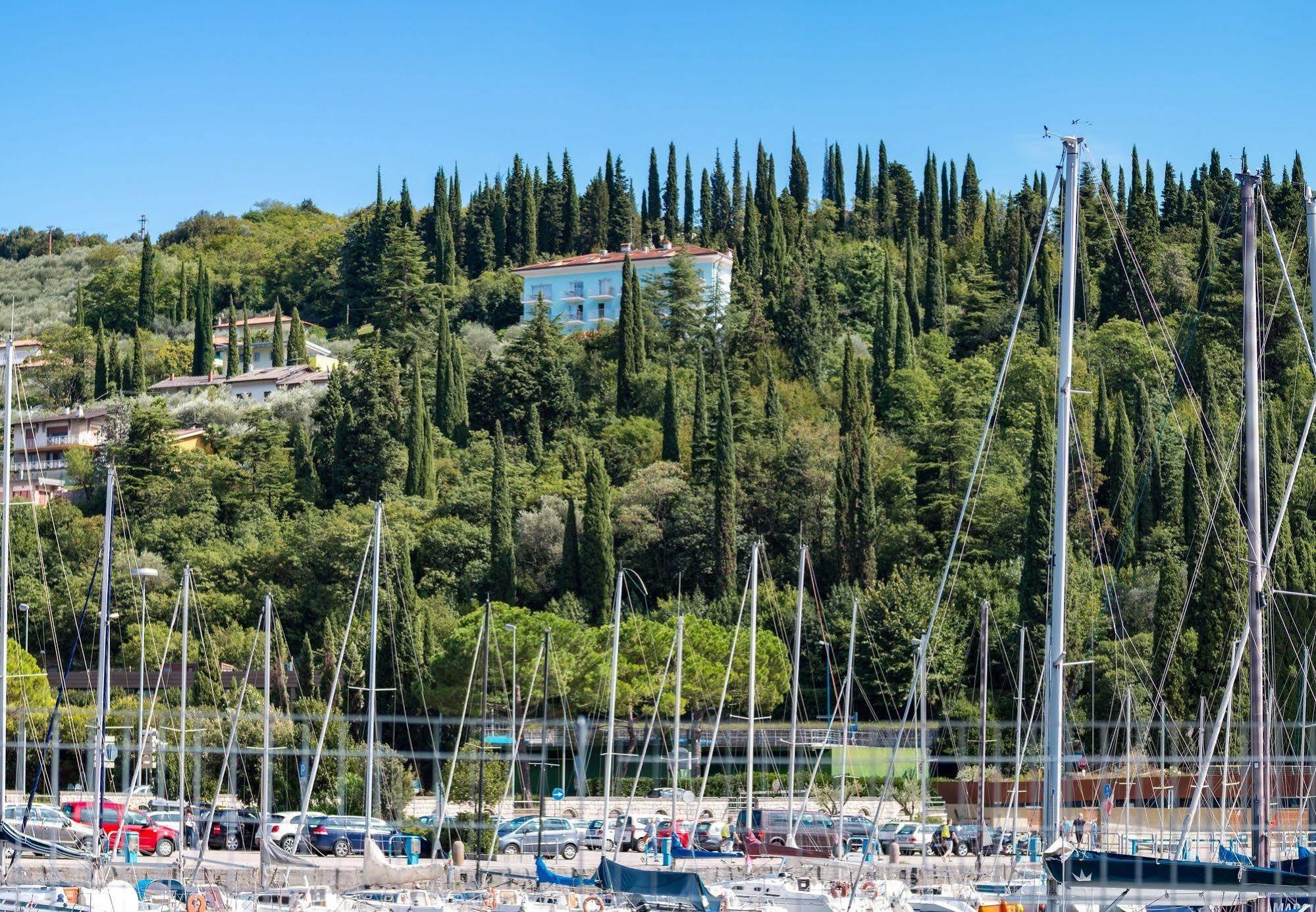 Residence Marina ريفا ديل غاردا المظهر الخارجي الصورة