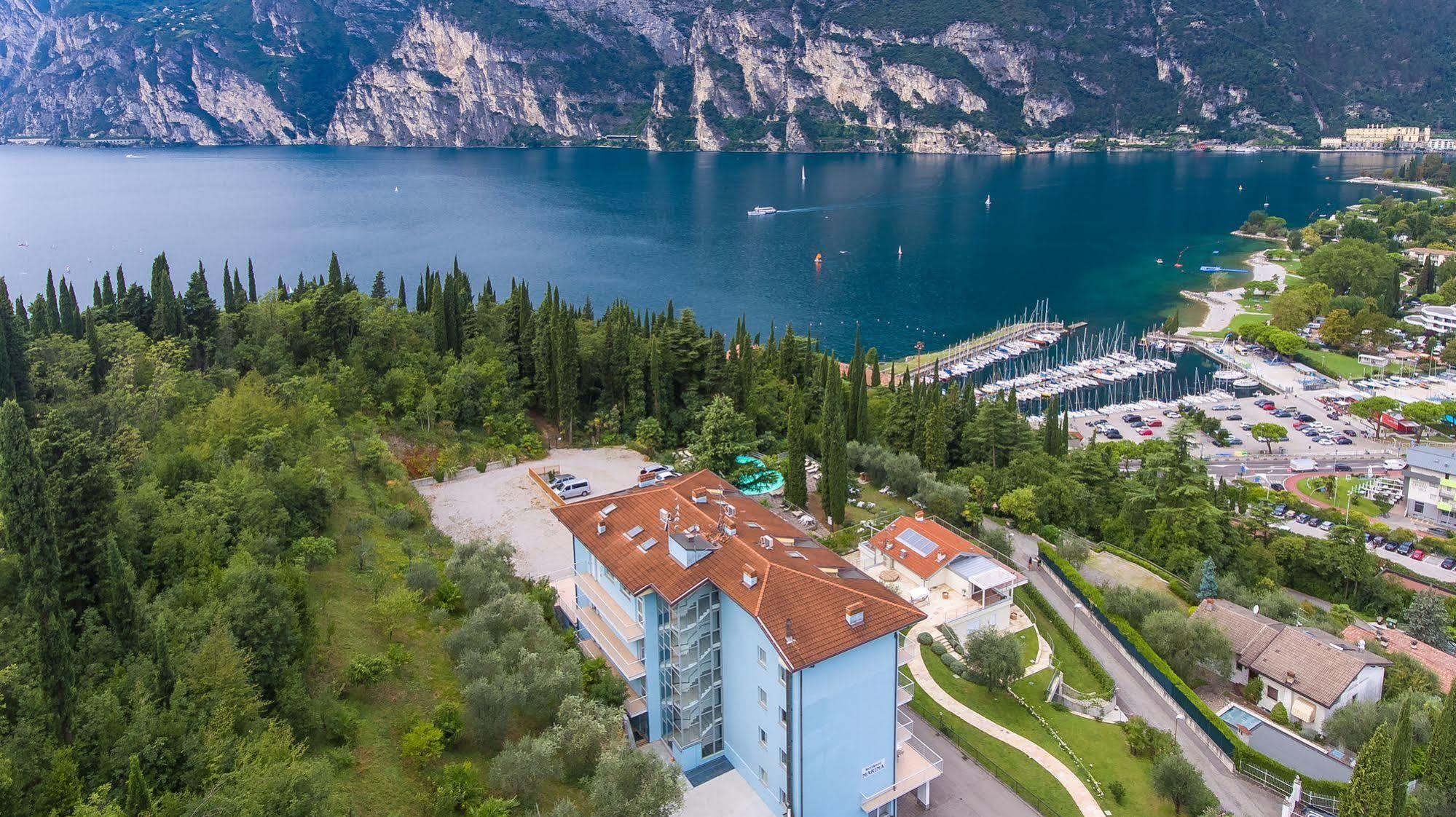 Residence Marina ريفا ديل غاردا المظهر الخارجي الصورة